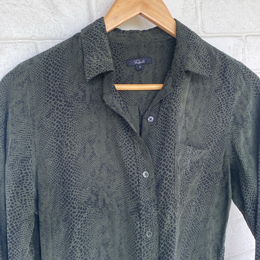 RAILS Kate Python Silk Shirt - Picture 3 of 10